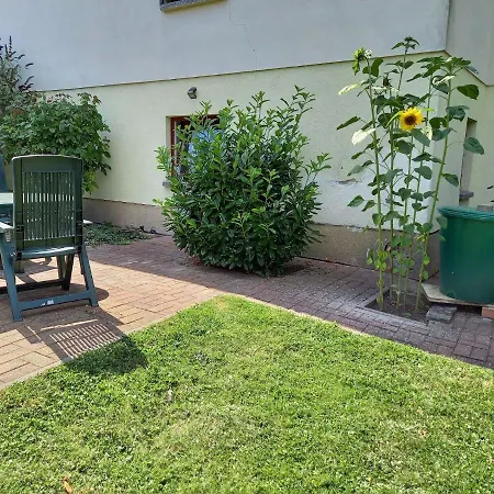 In Mit Garten Apartment *
